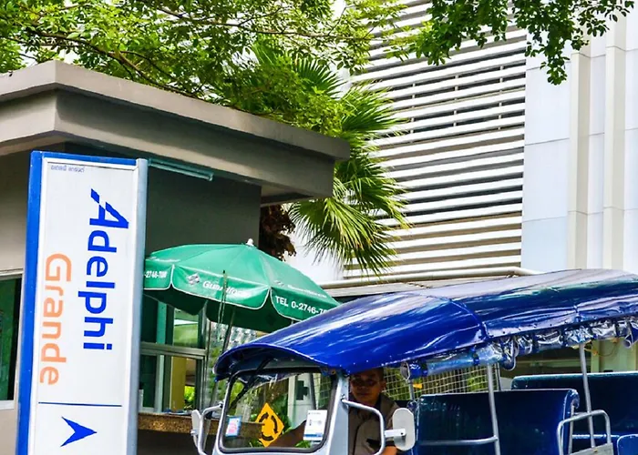 호텔 Adelphi Grande Sukhumvit 4*