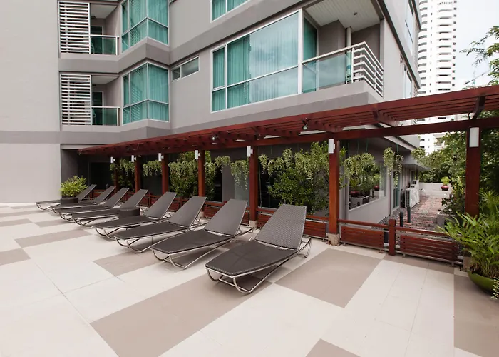 Hotel Adelphi Grande Sukhumvit