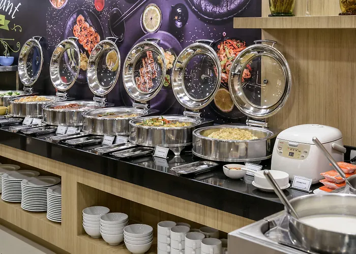 호텔 Adelphi Grande Sukhumvit 4*