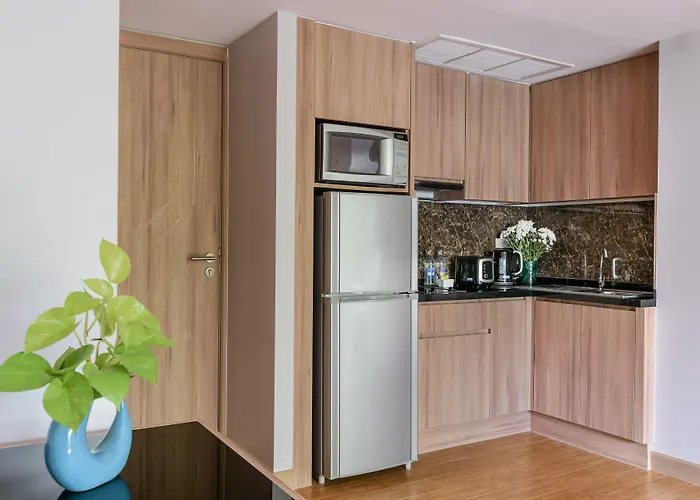 호텔 Adelphi Grande Sukhumvit 4*