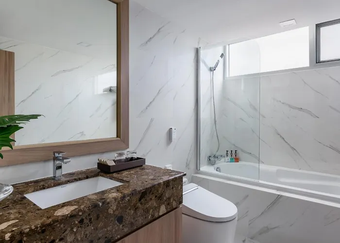Adelphi Grande Sukhumvit 4*