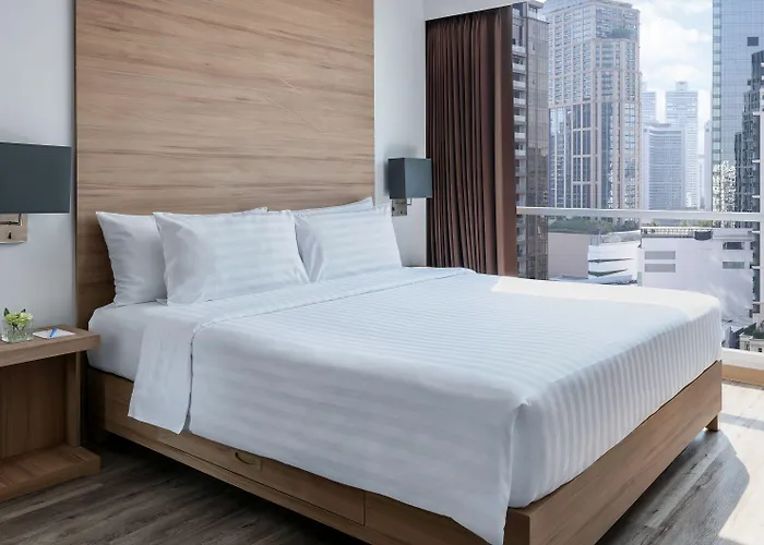 Hotel Adelphi Grande Sukhumvit 4*